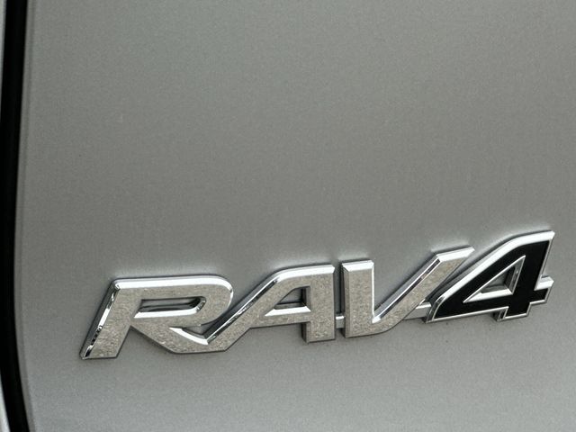 Thumbnail: 2023 Toyota RAV4 - 28