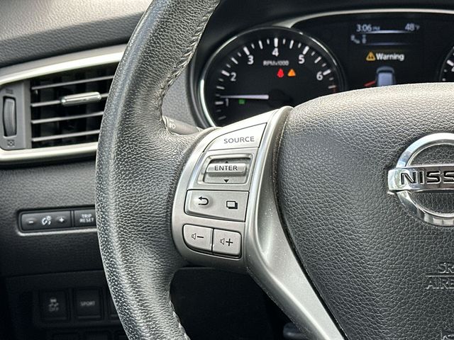Thumbnail: 2014 Nissan Rogue - 18