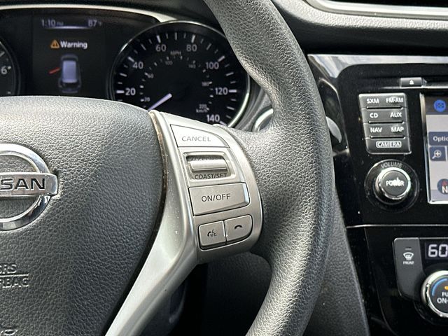 Thumbnail: 2015 Nissan Rogue - 16