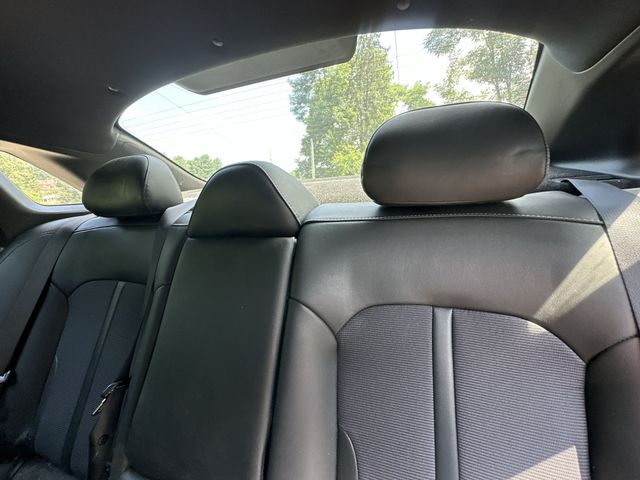 Thumbnail: 2023 Kia K5 - 10