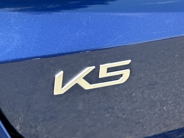 Thumbnail: 2023 Kia K5 - 21