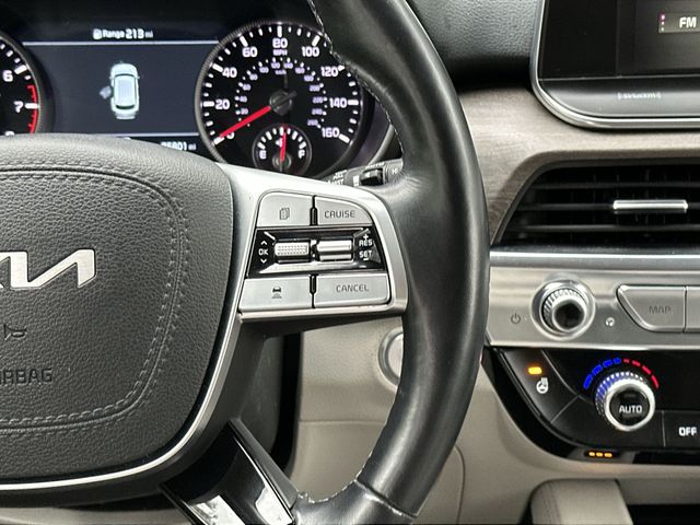 Thumbnail: 2022 Kia Telluride - 18