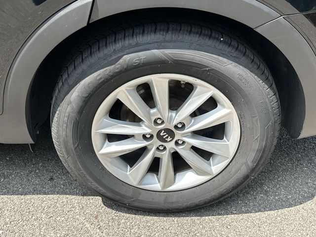 Thumbnail: 2019 Kia Sorento - 8