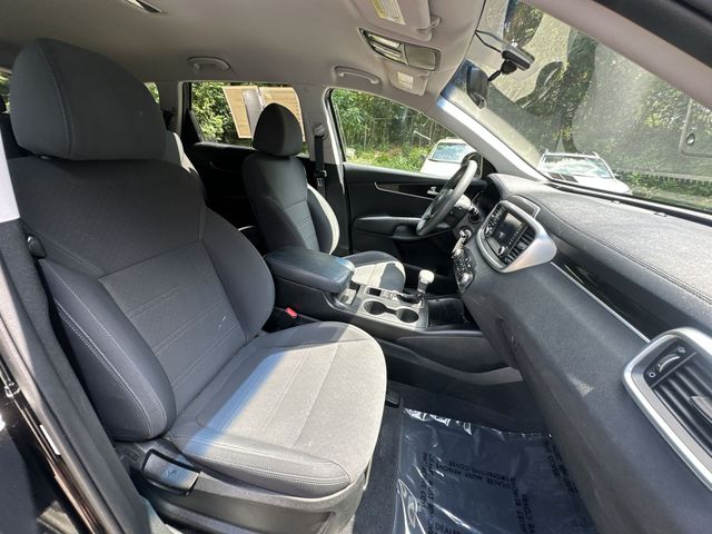 Thumbnail: 2019 Kia Sorento - 26