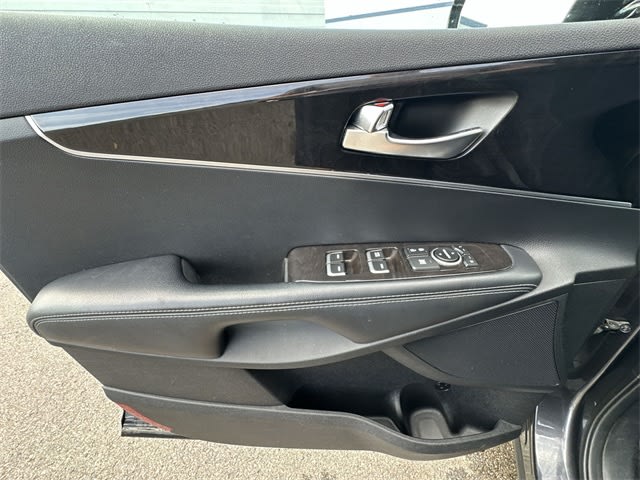 Thumbnail: 2017 Kia Sorento - 23