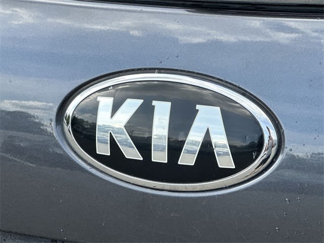 Thumbnail: 2017 Kia Sorento - 7