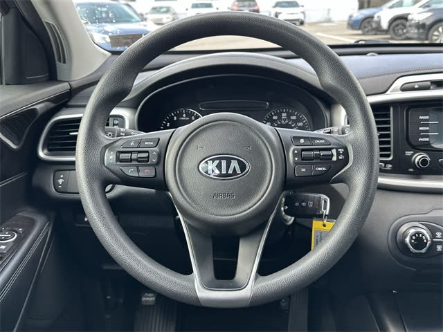 Thumbnail: 2017 Kia Sorento - 2