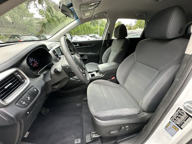 Thumbnail: 2019 Kia Sorento - 11