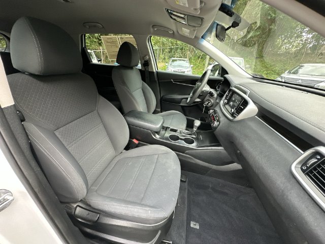 Thumbnail: 2019 Kia Sorento - 25