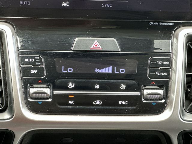 Thumbnail: 2022 Kia Sorento - 26