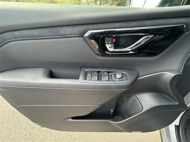Thumbnail: 2025 Subaru Forester - 25