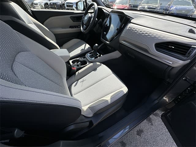 2025 Subaru Forester Premium 14
