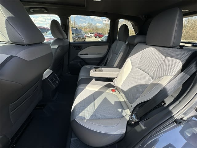 2025 Subaru Forester Premium 13