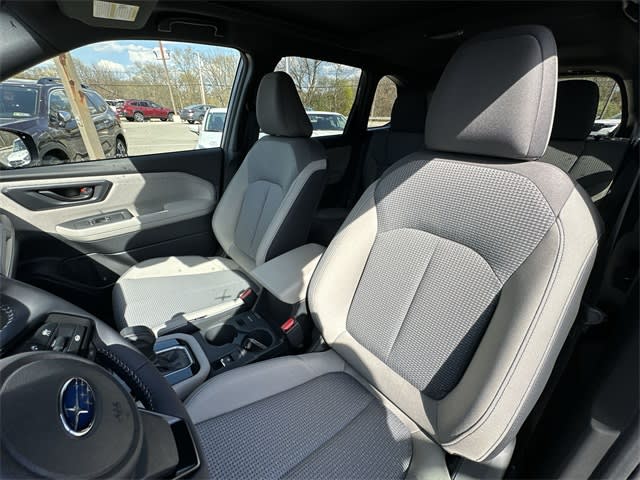 2025 Subaru Forester Premium 11