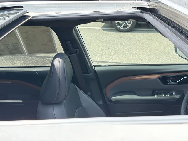 Thumbnail: 2025 Subaru Forester - 17