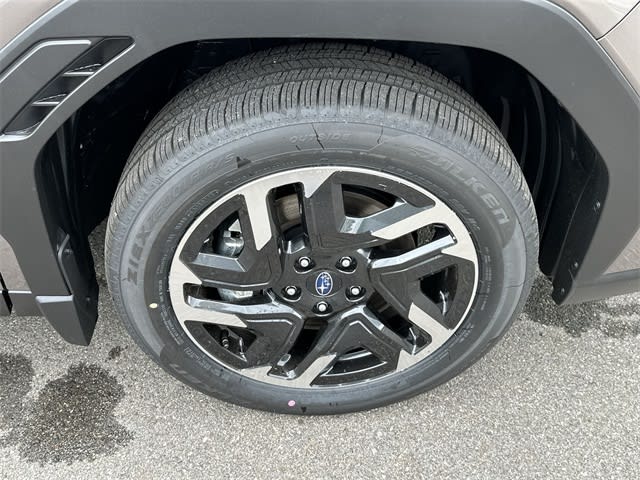 2025 Subaru Forester Limited 9
