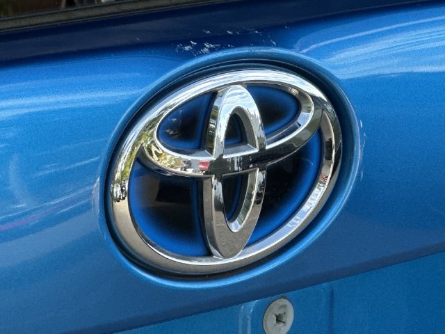 Thumbnail: 2020 Toyota Prius - 7