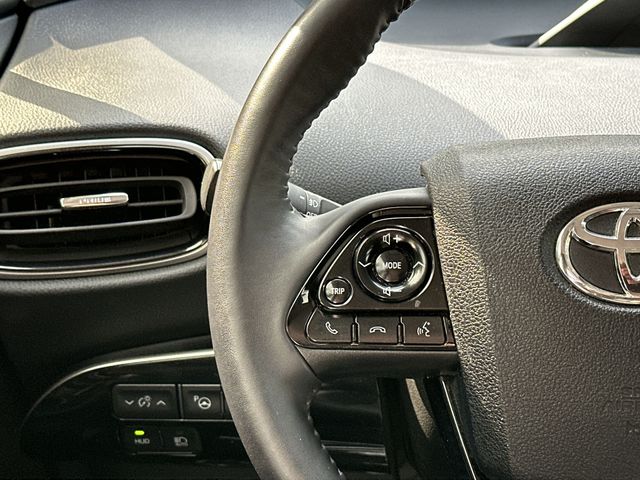 Thumbnail: 2020 Toyota Prius - 19