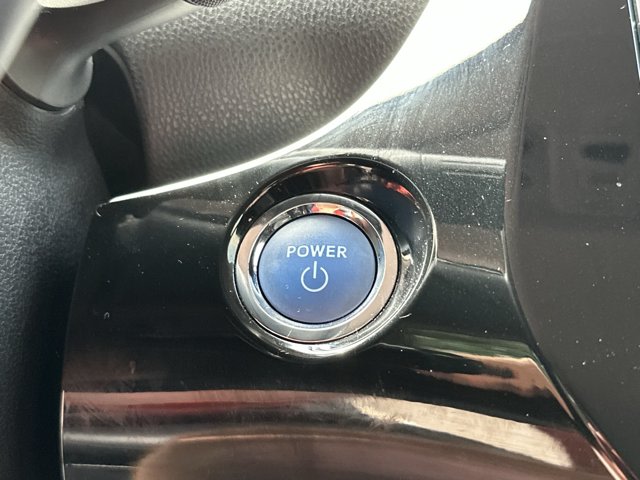 Thumbnail: 2020 Toyota Prius - 21