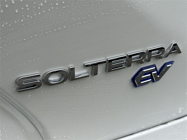 2024 Subaru Solterra Premium 28