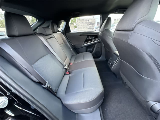 2025 Subaru Solterra Premium 26