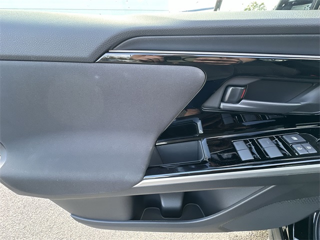 2025 Subaru Solterra Premium 23