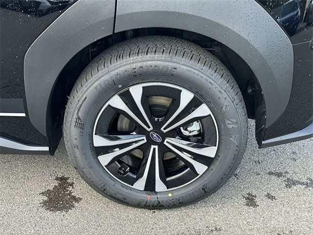 2025 Subaru Solterra Premium 8