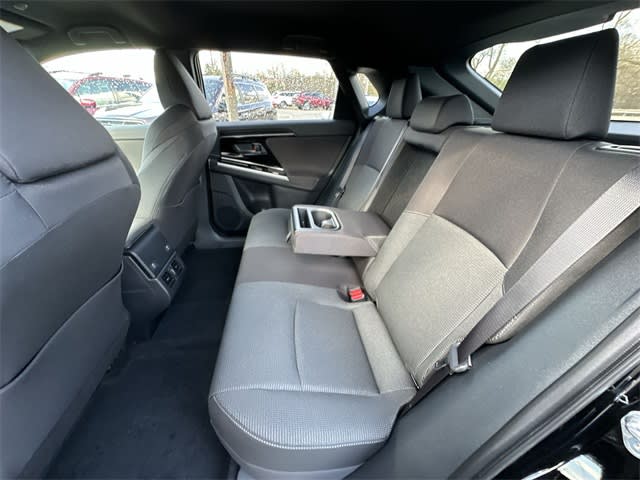 2025 Subaru Solterra Premium 12