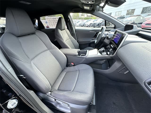 2025 Subaru Solterra Premium 24