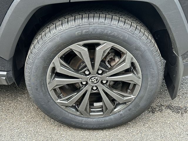 Thumbnail: 2025 Toyota RAV4 - 8