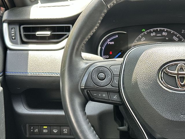 Thumbnail: 2022 Toyota RAV4 - 15