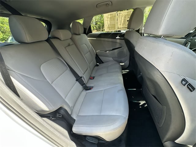 2020 Hyundai Tucson SE 27