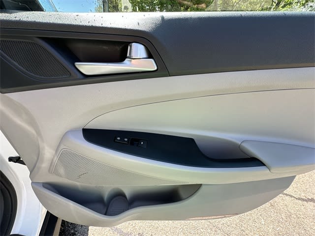 2020 Hyundai Tucson SE 26