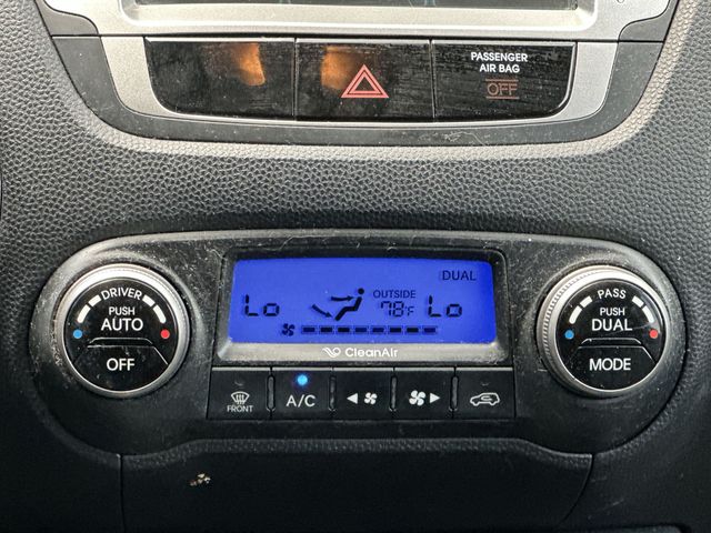 Thumbnail: 2010 Hyundai Tucson - 17