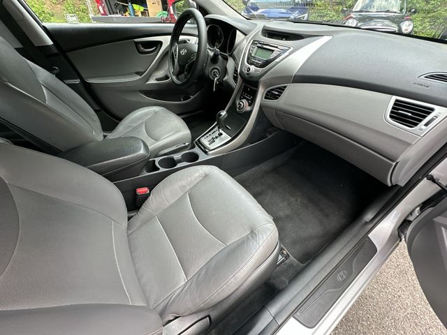 Thumbnail: 2013 Hyundai Elantra - 12