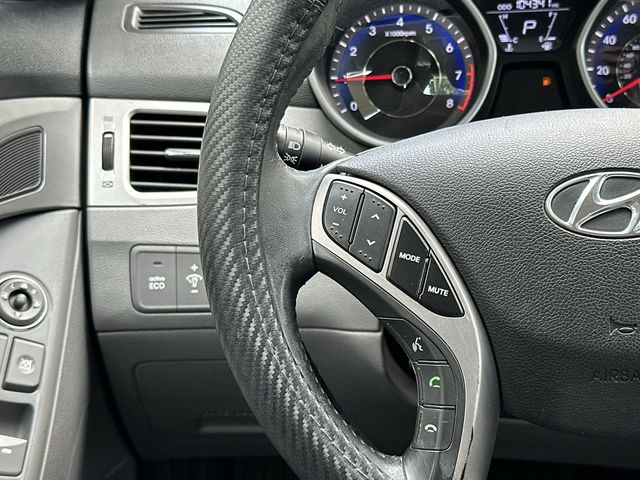 Thumbnail: 2013 Hyundai Elantra - 19
