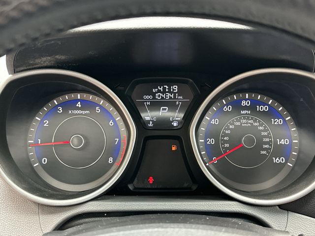 Thumbnail: 2013 Hyundai Elantra - 15