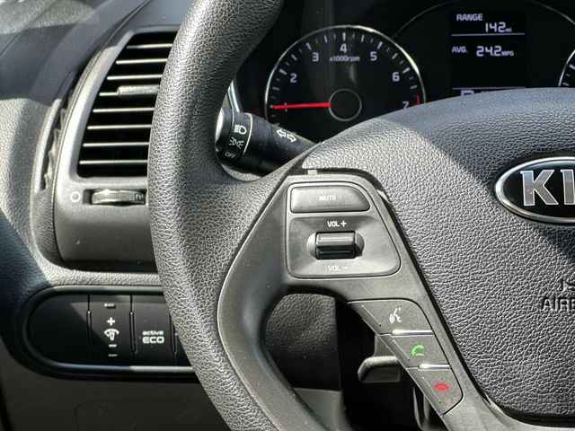 Thumbnail: 2015 Kia Forte - 15