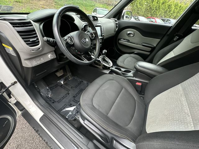 Thumbnail: 2016 Kia Soul - 11