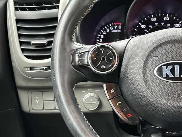 Thumbnail: 2016 Kia Soul - 18