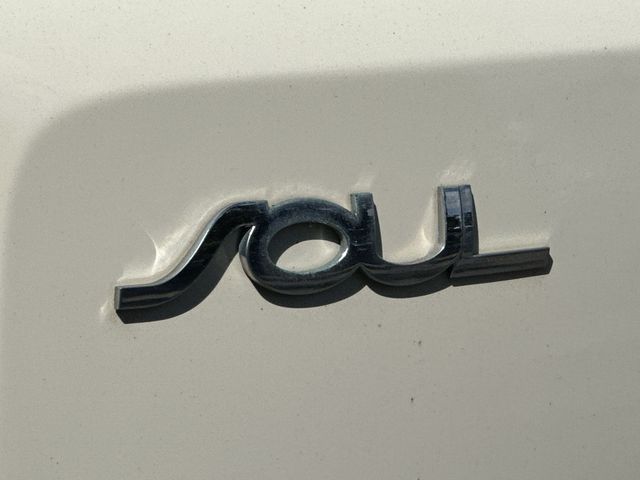 Thumbnail: 2011 Kia Soul - 6