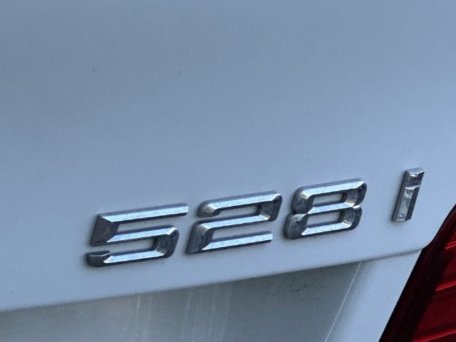 Thumbnail: 2016 BMW 5 Series - 22