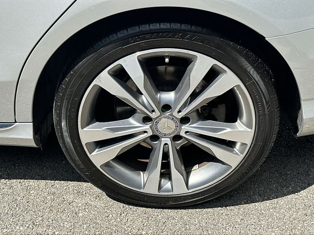 Thumbnail: 2017 Mercedes-Benz C-Class - 8
