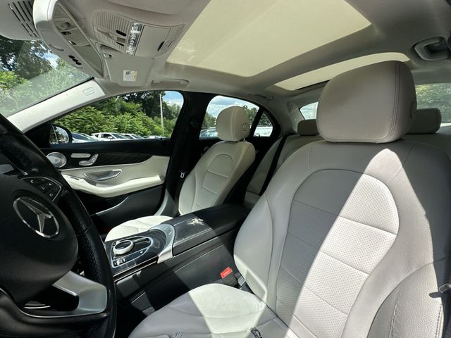 Thumbnail: 2017 Mercedes-Benz C-Class - 11