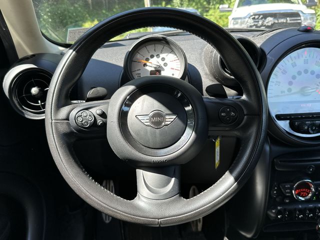 Thumbnail: 2014 MINI Cooper Countryman - 9
