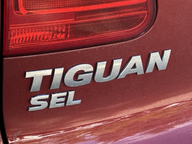 Thumbnail: 2016 Volkswagen Tiguan - 21