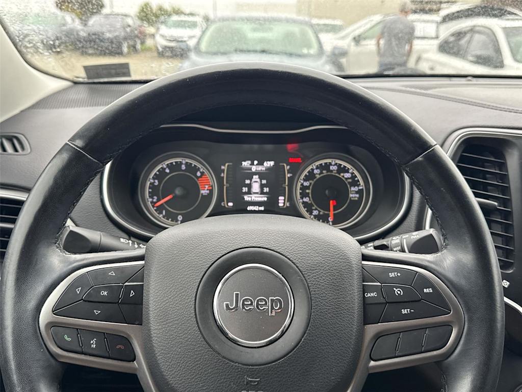 Thumbnail: 2020 Jeep Cherokee - 18