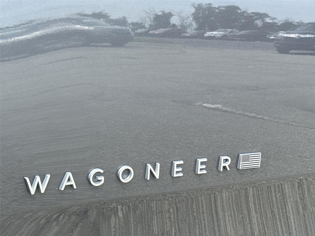 Thumbnail: 2023 Jeep Wagoneer - 6