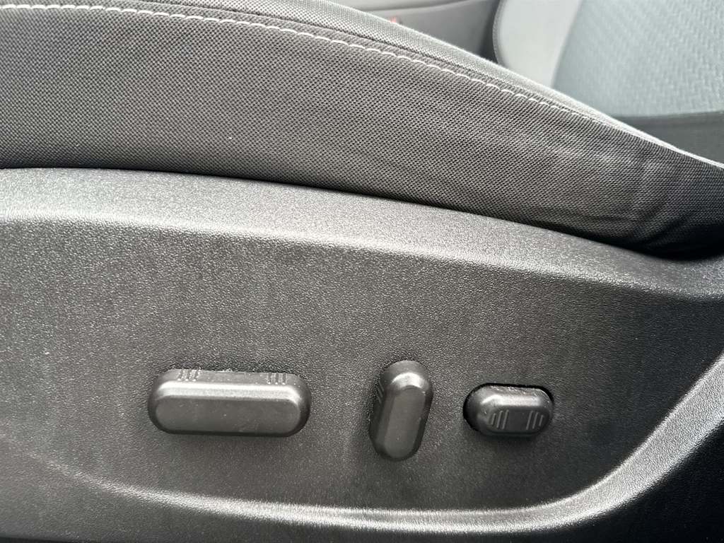 Thumbnail: 2018 Ford Escape - 22