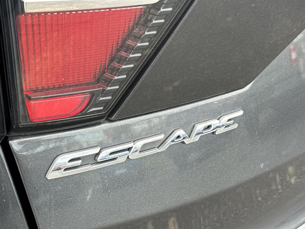 Thumbnail: 2018 Ford Escape - 21